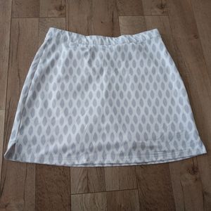 Peter Millar Element Wicking 50+UPF Golf Skort White Gray Feather